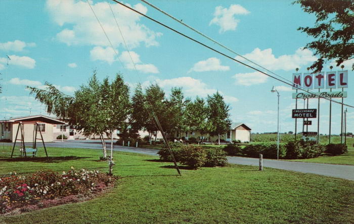 Crossroads Motel - Old Postcard Photo